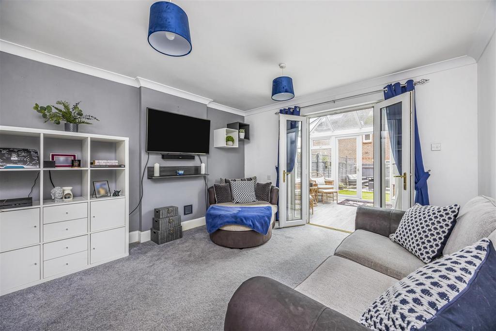 2 Tillington Gardens, Clanfield-Portico Marketing-S