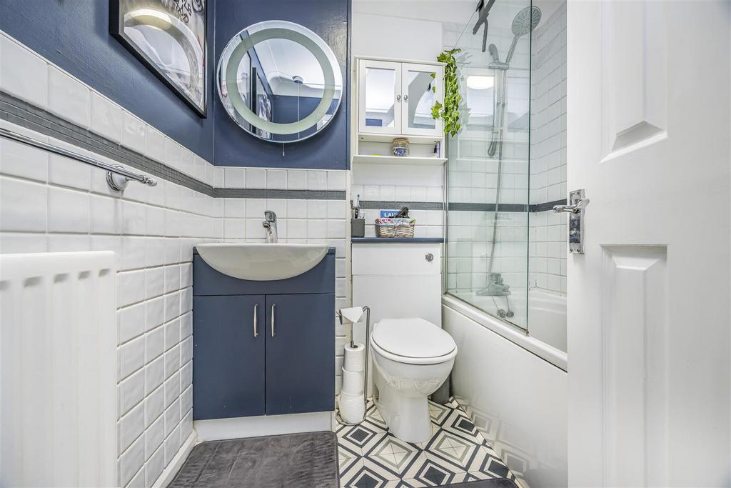 2 Tillington Gardens, Clanfield-Portico Marketing-S