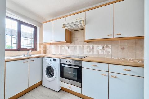 2 bedroom house for sale, Richmond Road, Romford