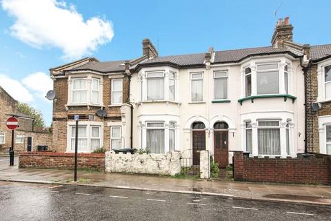 Enfield - 2 bedroom terraced house for sale