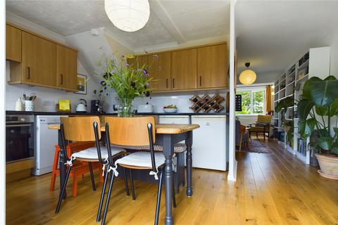 4 Chiltern Walk, Pangbourne, Reading, RG8 7LE
