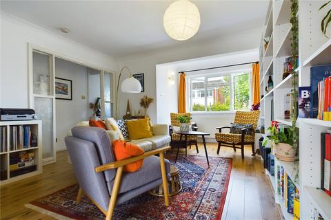 4 Chiltern Walk, Pangbourne, Reading, RG8 7LE