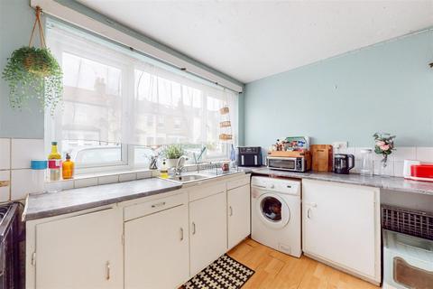 3 bedroom end of terrace house for sale, Wilmot Road, London