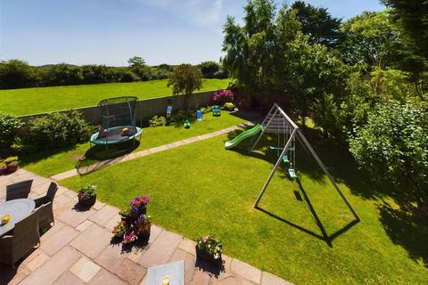 5 bedroom detached house for sale, Fulmar Road, Near Porthcawl CF36