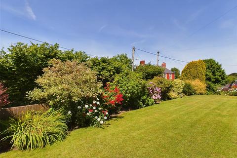 5 bedroom detached house for sale, Fulmar Road, Near Porthcawl CF36
