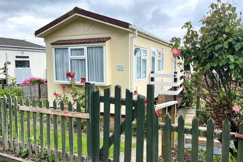 2 bedroom park home for sale, Peppard Road, Emmer Green, Reading