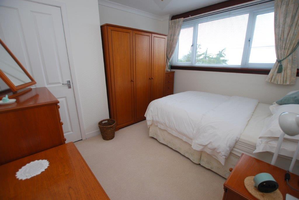 22 Turnberry Avenue  Gourock (5) bedroom 2.jpg