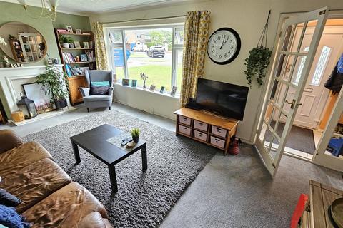 3 bedroom semi-detached house for sale, Cranmer Avenue, Whatton in the Vale