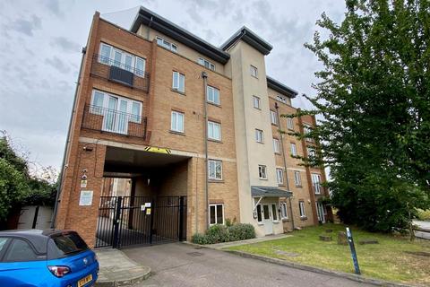 1 bedroom apartment for sale, Capstan Drive, Rainham