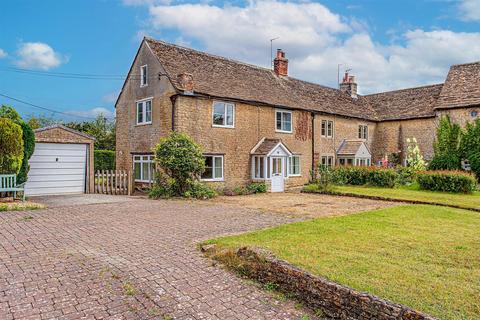 3 bedroom semi-detached house for sale, Shurnhold, Melksham