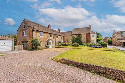 3 bedroom semi-detached house for sale, Shurnhold, Melksham