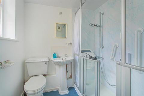 38 Shurnhold, Melksham, SN12 8DG