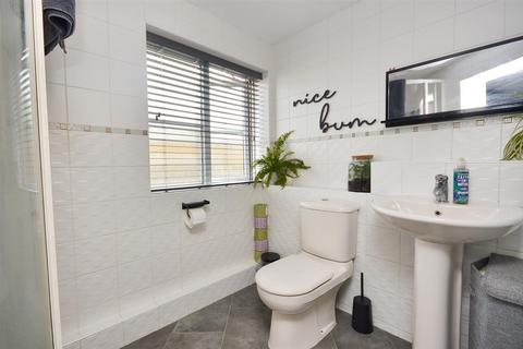 22 Eugene Way, Eastbourne, BN23 5BH