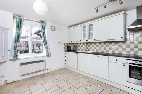 2 bedroom end of terrace house to rent, Pook Lane, East Lavant