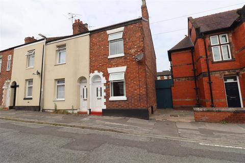 2 bedroom end of terrace house to rent, Ford Lane, Crewe