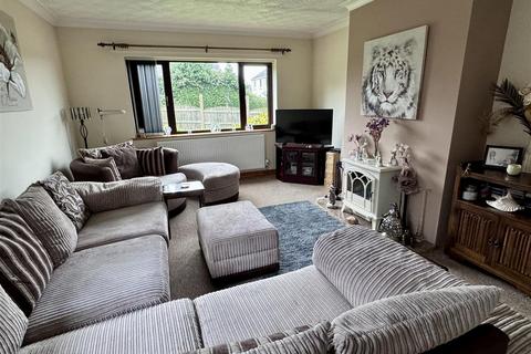 3 bedroom detached bungalow for sale, Llangoed, Beaumaris