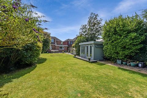 4 bedroom semi-detached house for sale, Graydon Avenue, Donnington, Chichester