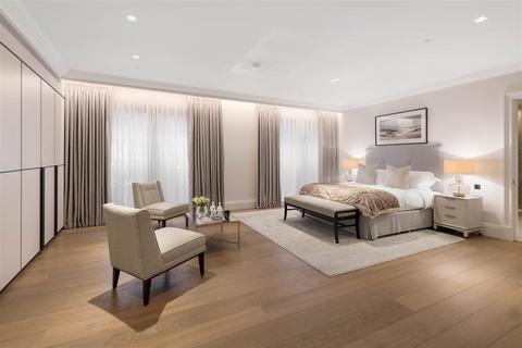 2 bedroom apartment to rent, Regent's Crescent W1