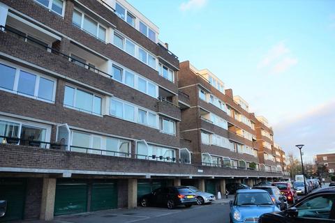 2 bedroom flat to rent, Numa Court, Brentford Dock