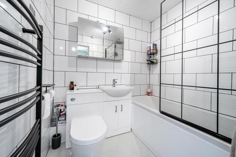 21 Conway Close, Frimley, Camberley, GU16 8XD
