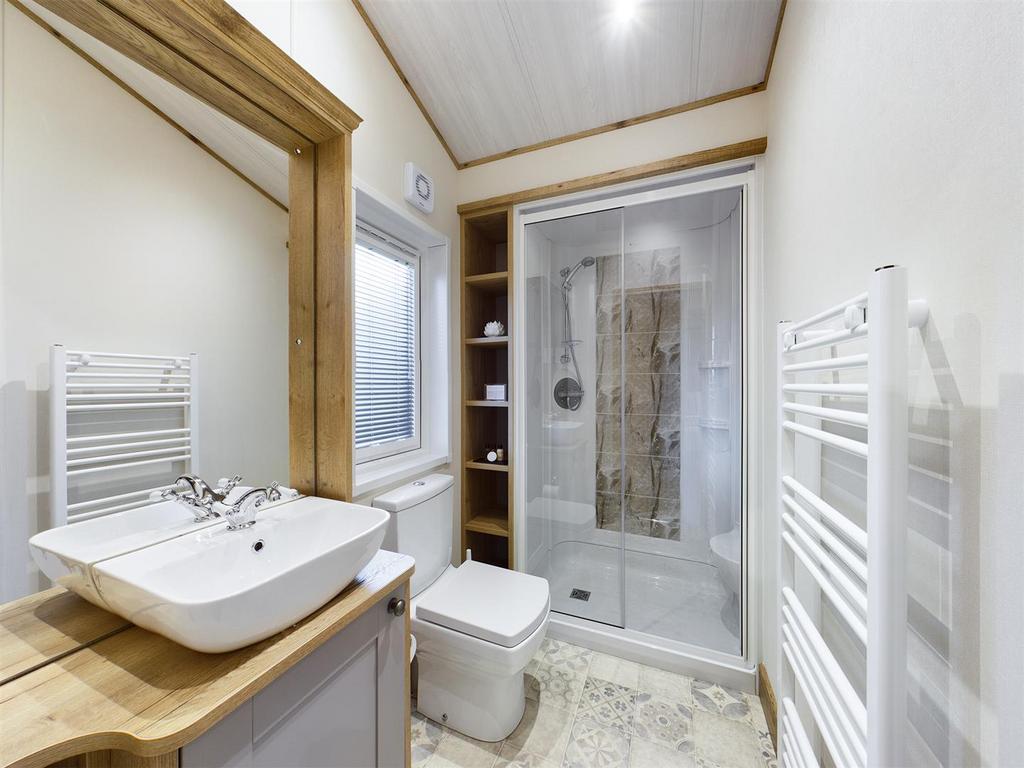 Master En-Suite