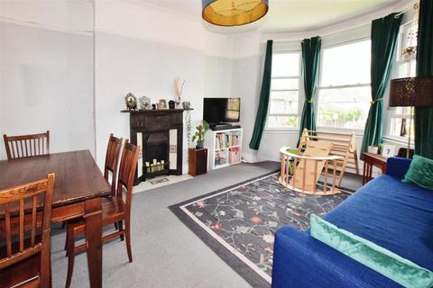 38a Manor View, London, N3 2SR