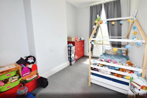 38a Manor View, London, N3 2SR