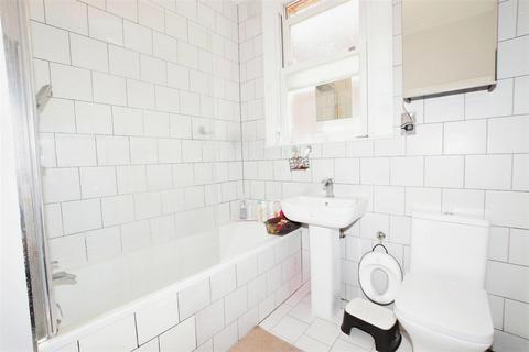 38a Manor View, London, N3 2SR