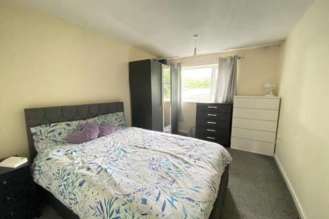 2 bedroom flat to rent, Cullen Way (Kelso Walk), Sinfin DE24