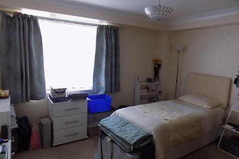 2 bedroom retirement property for sale, Sunningdale Court, Gordon Place, Southend-On-Sea