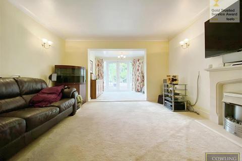 16 Bridge Road, Wickford, SS11 8PE