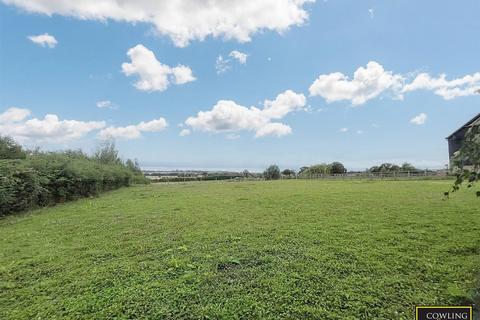 2 bedroom detached bungalow for sale, Ramsden Park Road, Ramsden Bellhouse, Billericay