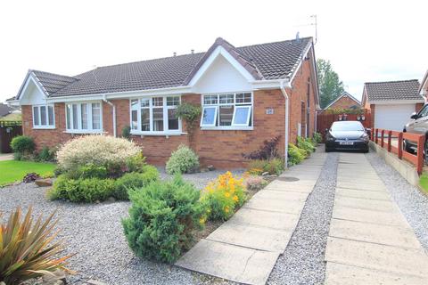 2 bedroom semi-detached bungalow for sale, Brook Close, Woodham