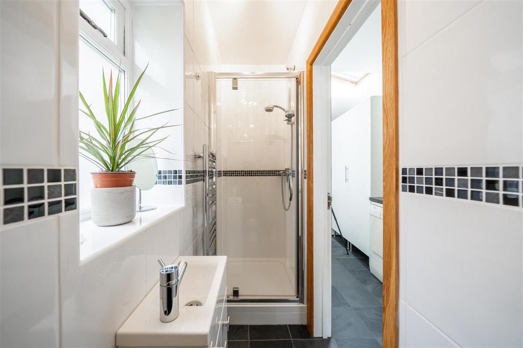 Cloaks/Shower Room