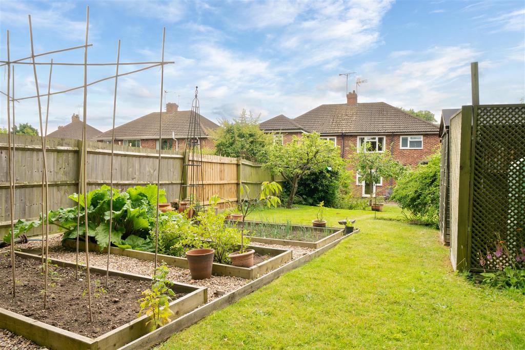 Good Sized Rear Garden