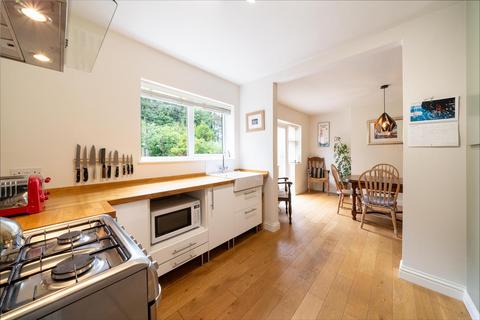 40 Cliffe Way, Warwick, CV34 5JF