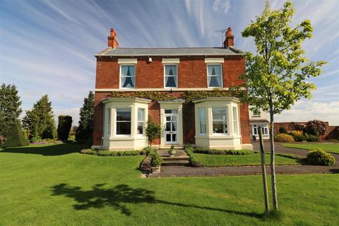 5 bedroom detached house for sale, Blyth Road, Oldcotes, Worksop