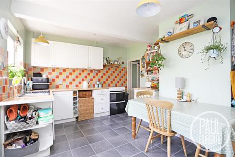 2 bedroom terraced house for sale, Rochester Road, Pakefield, NR33