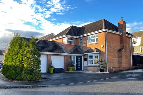 4 bedroom detached house for sale, Fronhaul, Llanelli