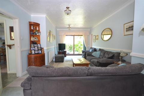 4 bedroom detached house for sale, Woodlinken Drive, Verwood