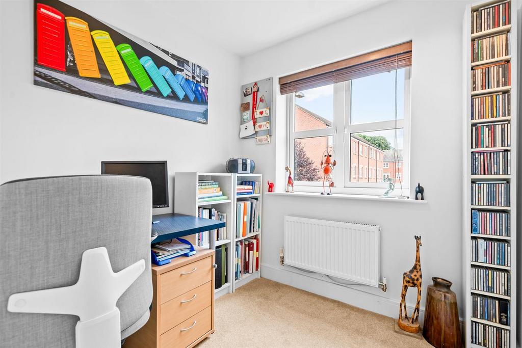 4-web-or-mls-9 CHEAL CLOSE FINISHED EDITS-20.JPG