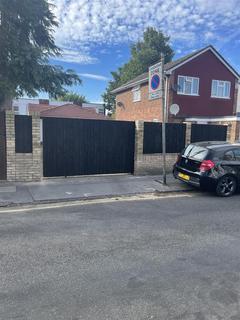 2 bedroom detached bungalow for sale, Harrington Road, South Norwood, London