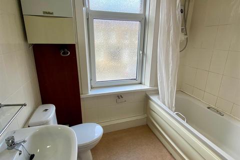 1 bedroom terraced house for sale, Church Street, Crosland Moor