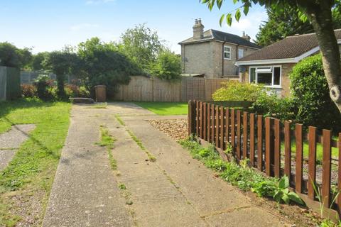 1 bedroom semi-detached bungalow for sale, St. Benedicts Road, Brandon IP27