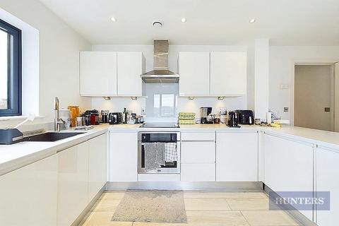 2 bedroom flat for sale, The Blake Building, Ocean Village, Southampton