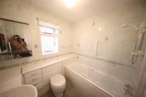 2 bedroom detached bungalow for sale, Shropshire Close, Hull