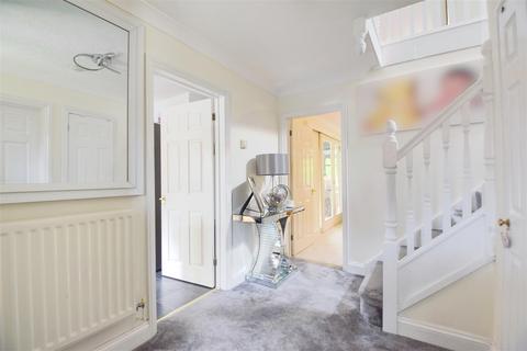 3 Robin Hill, Bexhill-on-sea, TN39 4QS