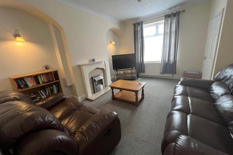 3 bedroom terraced house to rent, Burton Street, South Elmsall, Pontefract