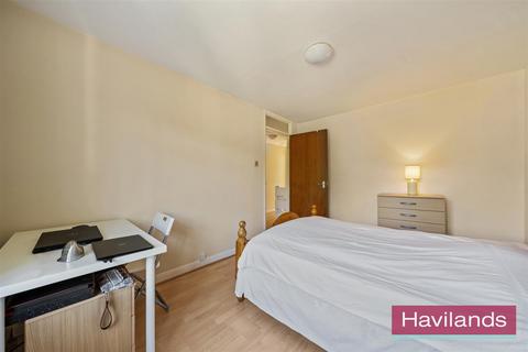 4 bedroom townhouse for sale, Hoppers Road, London