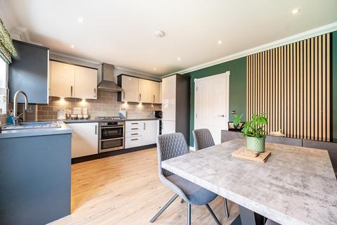 10 Buckthorn Road, Dunmow, CM6 1HZ